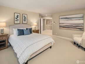 2507 Westmont Way W, Seattle WA 98199