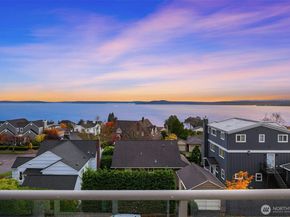 2507 Westmont Way W, Seattle WA 98199