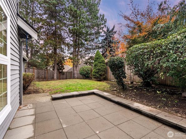 17105 SE 47th Court, Bellevue WA 98006