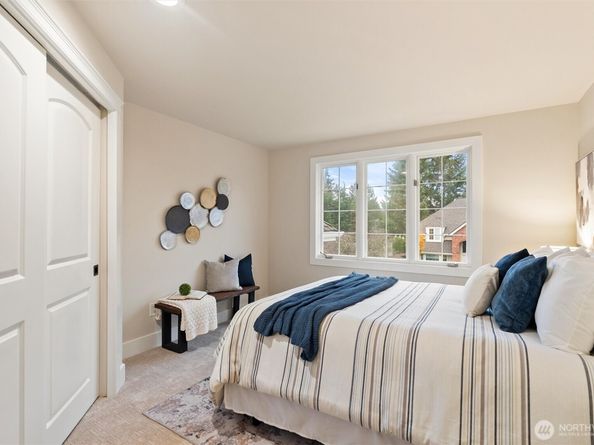 17105 SE 47th Court, Bellevue WA 98006