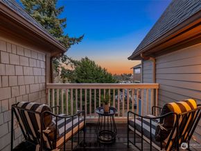 337 25th Avenue E, Seattle WA 98112