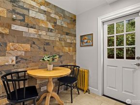 337 25th Avenue E, Seattle WA 98112