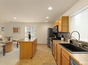 841 5th Place NE, Issaquah WA 98029