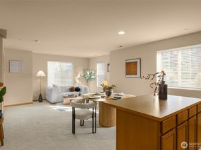 841 5th Place NE, Issaquah WA 98029