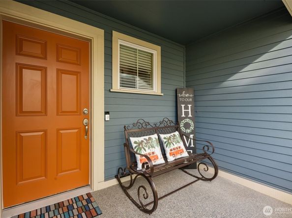 841 5th Place NE, Issaquah WA 98029