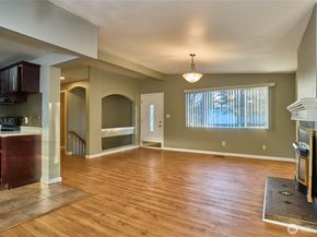 15946 SE 1st Street, Bellevue WA 98008