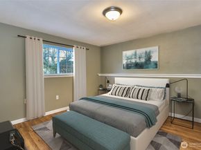 15946 SE 1st Street, Bellevue WA 98008