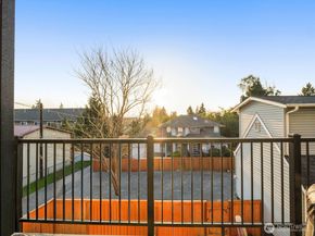 14816 40th Avenue W 4, Lynnwood WA 98087