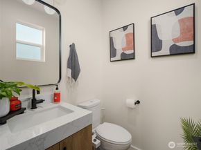 14816 40th Avenue W 4, Lynnwood WA 98087