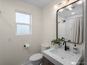 14816 40th Avenue W 4, Lynnwood WA 98087