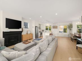 14816 40th Avenue W 4, Lynnwood WA 98087