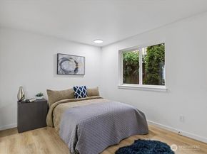 5104 SW 154th street SW Street, Edmonds WA 98026