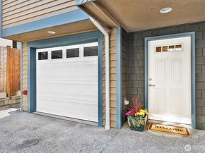 937 C N 97th Street, Seattle WA 98103