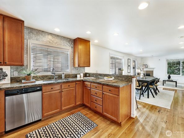 937 C N 97th Street, Seattle WA 98103
