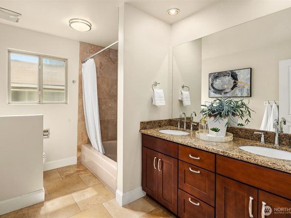 4841 38th Avenue SW, Seattle WA 98126