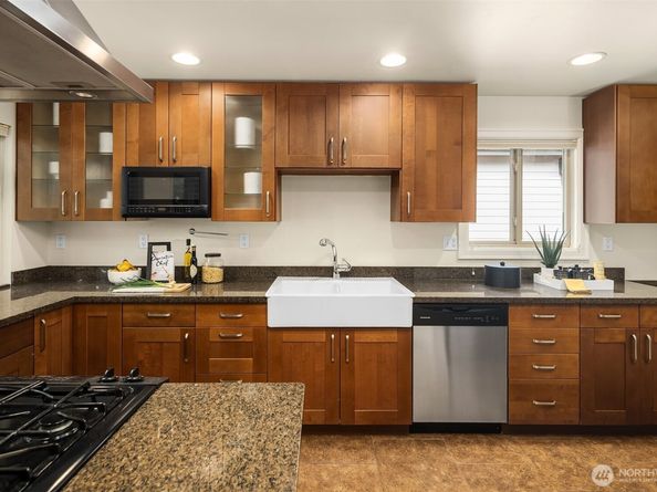 4841 38th Avenue SW, Seattle WA 98126