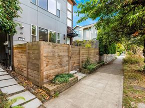 319 21st Avenue, Seattle WA 98122
