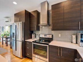 319 21st Avenue, Seattle WA 98122