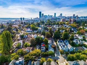319 21st Avenue, Seattle WA 98122