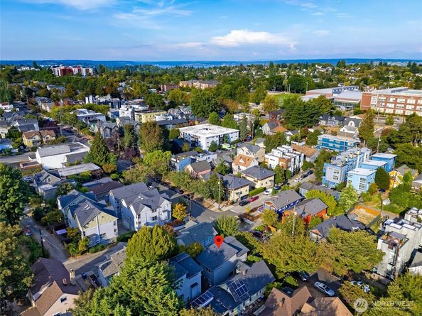 319 21st Avenue, Seattle WA 98122