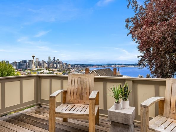 525 W Prospect Street A, Seattle WA 98119