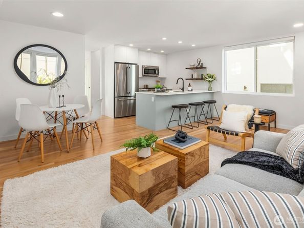 2329 NW 99th Street, Seattle WA 98117