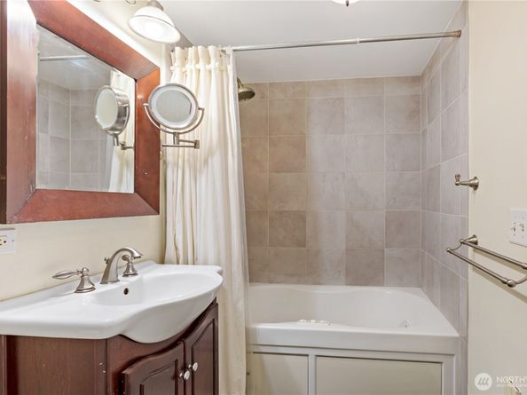 3028 Western Avenue 501, Seattle WA 98121