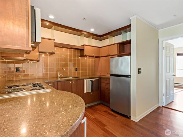 3028 Western Avenue 501, Seattle WA 98121