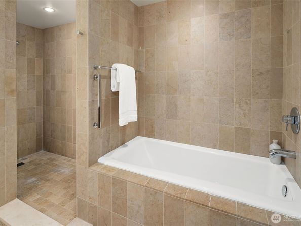 10700 NE 4th Street 3312, Bellevue WA 98004