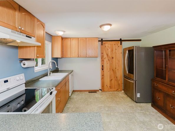 2673 Harold Drive SE, Port Orchard WA 98366