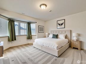10 E Casino Road 2, Everett WA 98208
