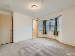 10 E Casino Road 2, Everett WA 98208
