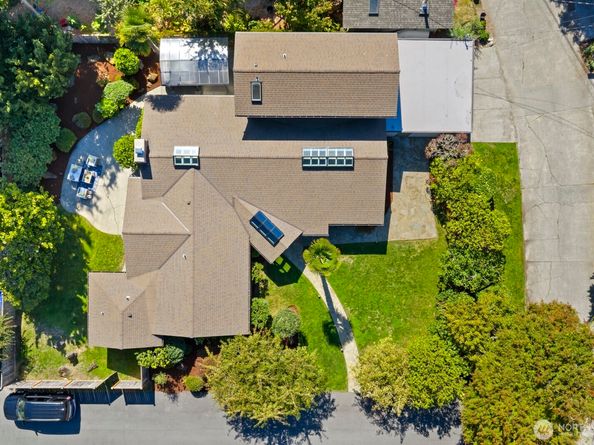 9712 50th Avenue SW, Seattle WA 98136