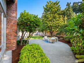 9712 50th Avenue SW, Seattle WA 98136