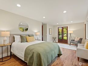 9712 50th Avenue SW, Seattle WA 98136