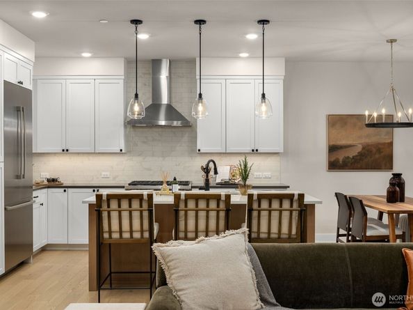 14834 NE 149th Place 12, Woodinville WA 98072