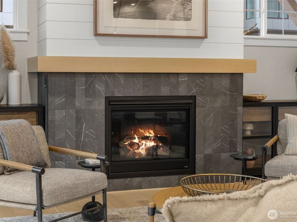 14834 NE 149th Place 12, Woodinville WA 98072