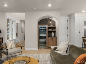 14834 NE 149th Place 12, Woodinville WA 98072