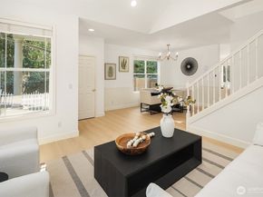 16255 SE 66th St, Bellevue WA 98006