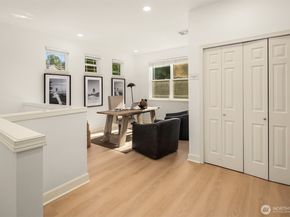 16255 SE 66th St, Bellevue WA 98006