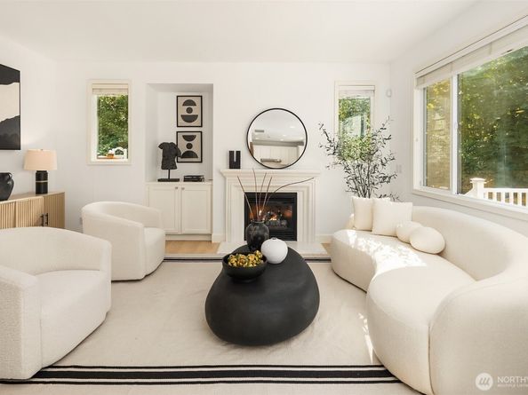 16255 SE 66th St, Bellevue WA 98006