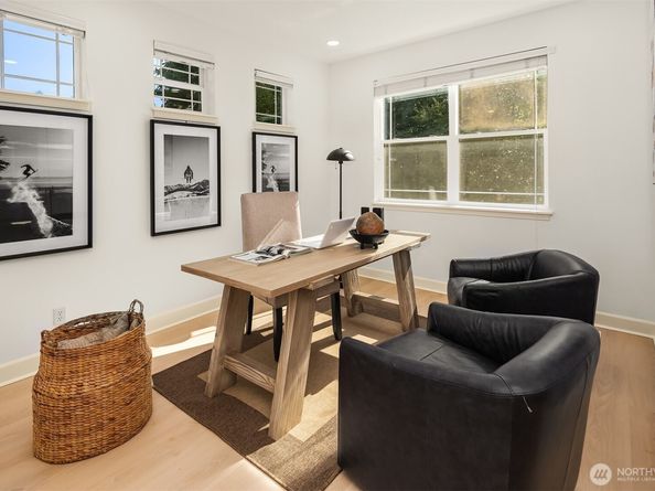 16255 SE 66th St, Bellevue WA 98006