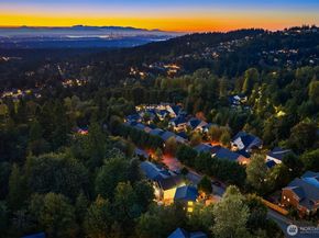 16255 SE 66th St, Bellevue WA 98006