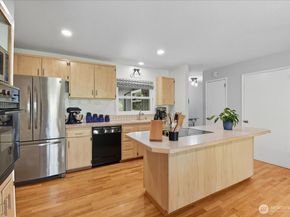 16743 79th Place NE, Kenmore WA 98028