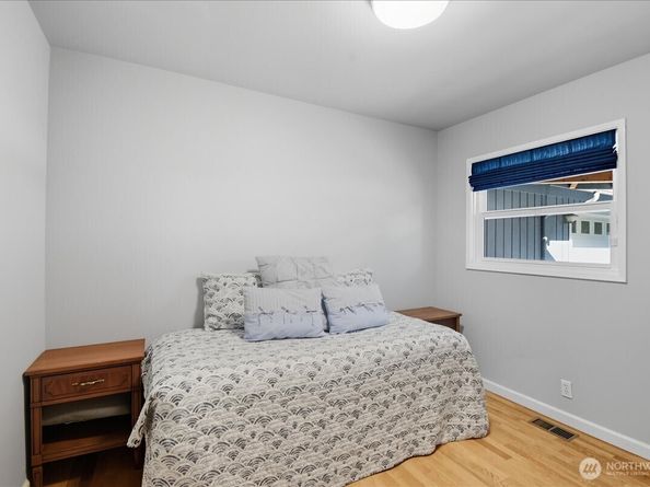 16743 79th Place NE, Kenmore WA 98028