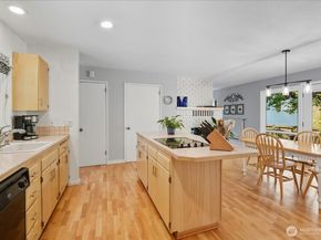 16743 79th Place NE, Kenmore WA 98028