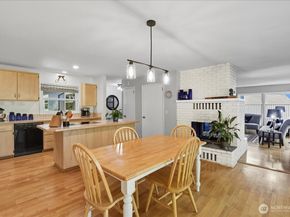 16743 79th Place NE, Kenmore WA 98028