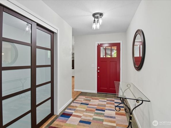 16743 79th Place NE, Kenmore WA 98028