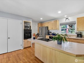 16743 79th Place NE, Kenmore WA 98028