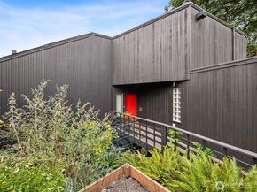 2028 34th Avenue S, Seattle WA 98144
